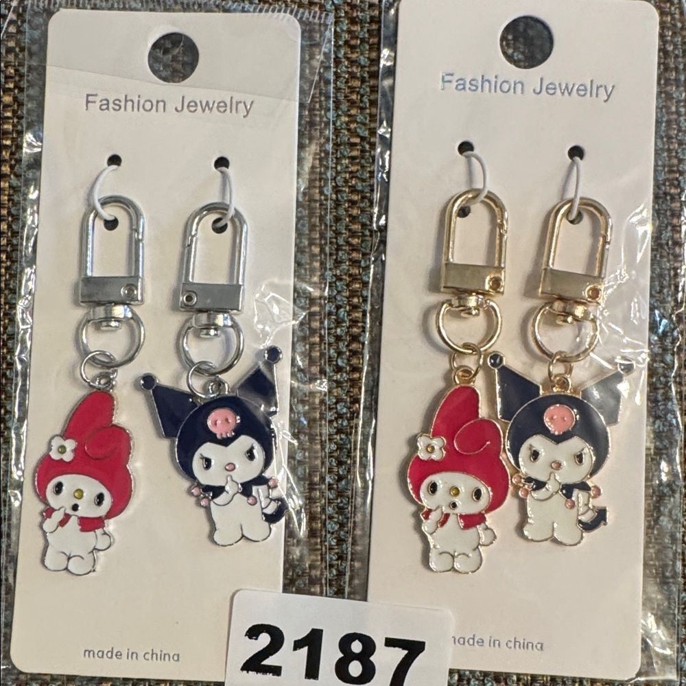 2187 Sanrio Zipper Pull & Bag Charm